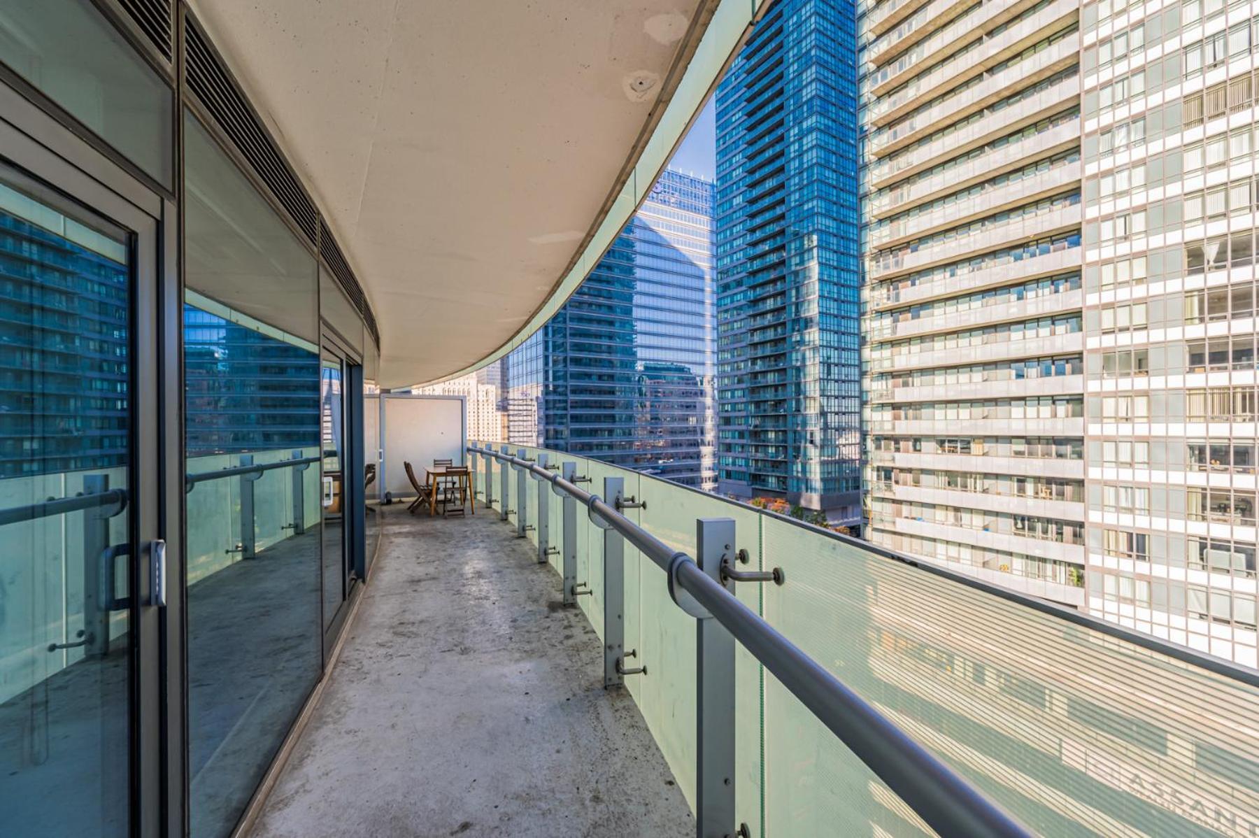 York Suites 5 Toronto Ngoại thất bức ảnh
