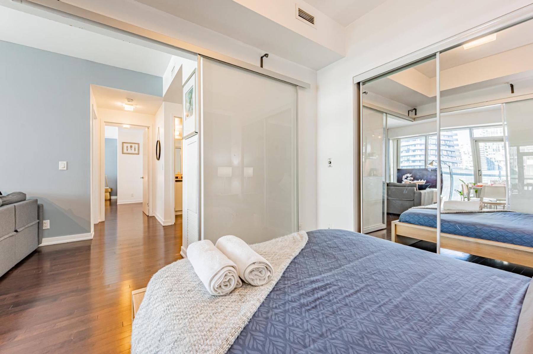 York Suites 5 Toronto Ngoại thất bức ảnh